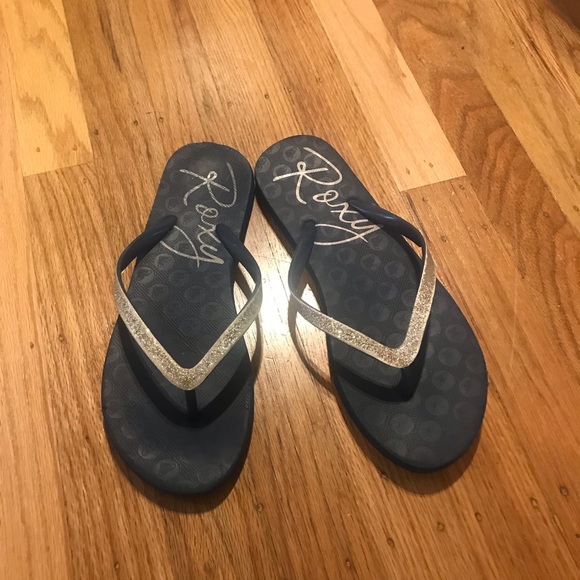 roxy glitter flip flops